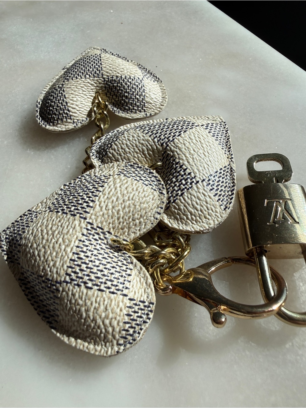 Louis Vuitton Vintage Lock & Key Upcycled Damier Azur 3-Heart BagCharm KeyHolder - Picture 9 of 14
